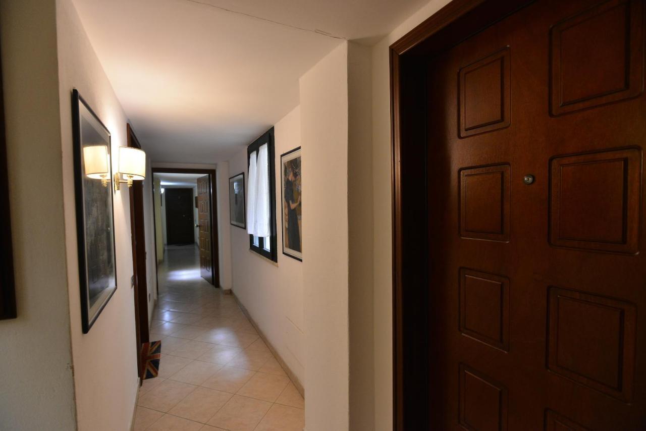 Izzhome City Center Cozy Cagliari Eksteriør bilde